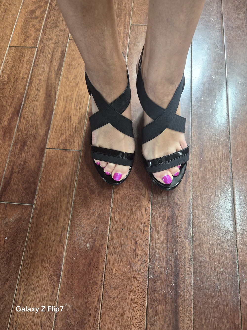 Black Strappy Womenโs Wedge Sandals